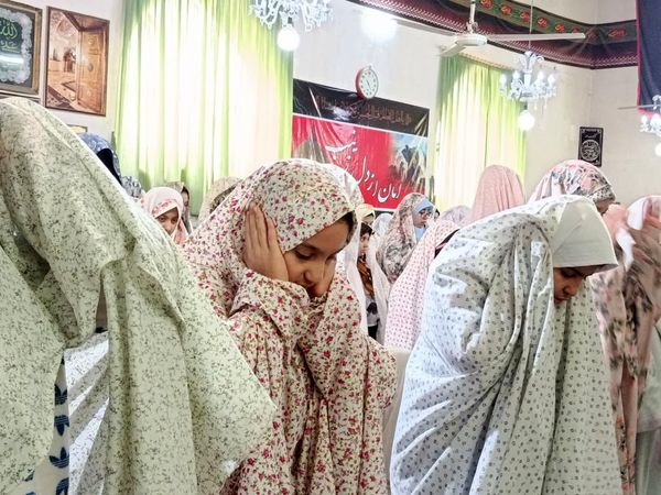 اولین روز اعتکاف دانش‌آموزان در فاروج 
