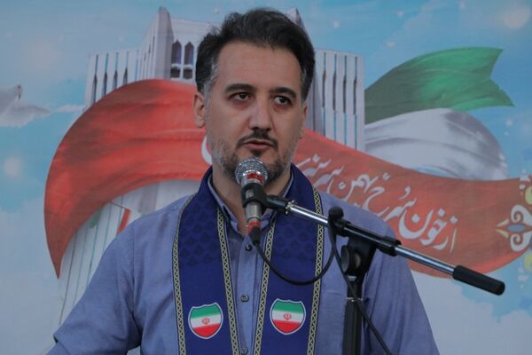 همایش «یاوران انقلاب» در بهارستان‌دو