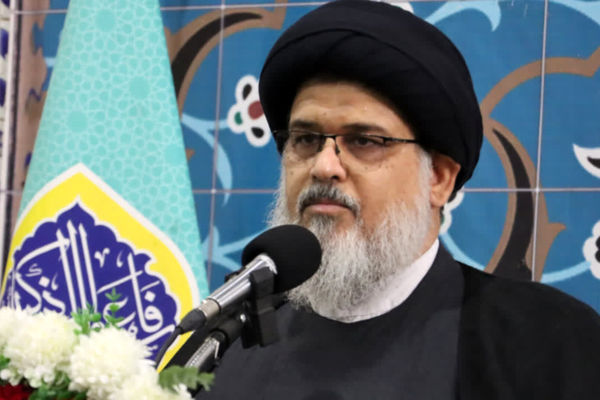 یوم الله ۹ دی روز حضور با بصیرت مردم در صحنه انقلاب است