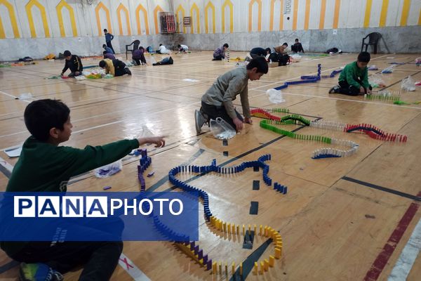 برگزاری مسابقات دومینو دانش‌آموزی در دبیرستان دستغیب ناحیه ۳شیراز 