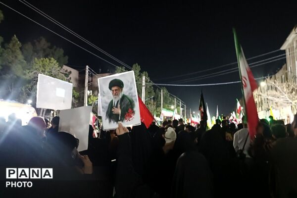 اجتماع با شکوه شهرستان ملارد در چهلم شهدای میناب