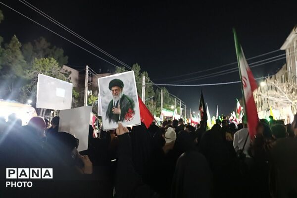 اجتماع با شکوه شهرستان ملارد در چهلم شهدای میناب