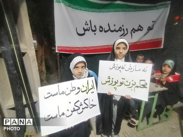 فعالیت دانش‌آموزان پیشتاز در موکب سازمان دانش‌آموزی ابرکوه 
