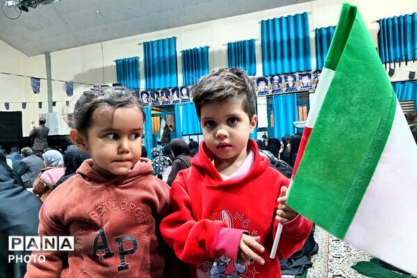 مهر و مقاومت کودکان و نوجوانان دیشموک به یاد شهدای میناب