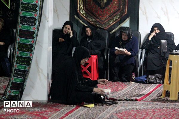 زمزمه‌های دخترانه در سوگِ دردانه حسین(ع)؛ محفلِ ارادت به حضرت رقیه(س) در اسلامشهر
