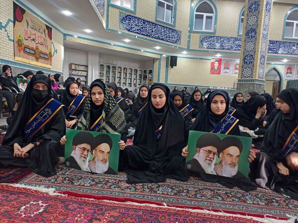 همایش صلابت خواهران بسیجی در خواجه