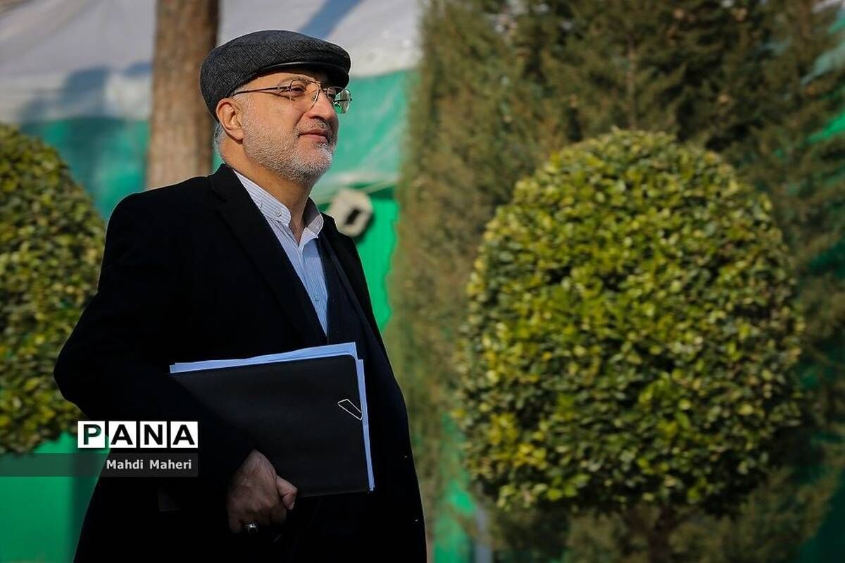 شهرداری آماده ساخت ۴۰۰ مجتمع آموزشی در تهران است/ آموزش‌وپرورش نباید دغدغه ساختمان داشته باشد
