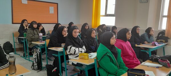 برگزاری جلسه هدایت تحصیلی برای دانش‌آموزان دبیرستان فرزانگان استعداد درخشان ملارد
