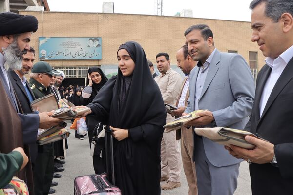  آیین بدرقه کاروان راهیان نور شهرستان بهارستان