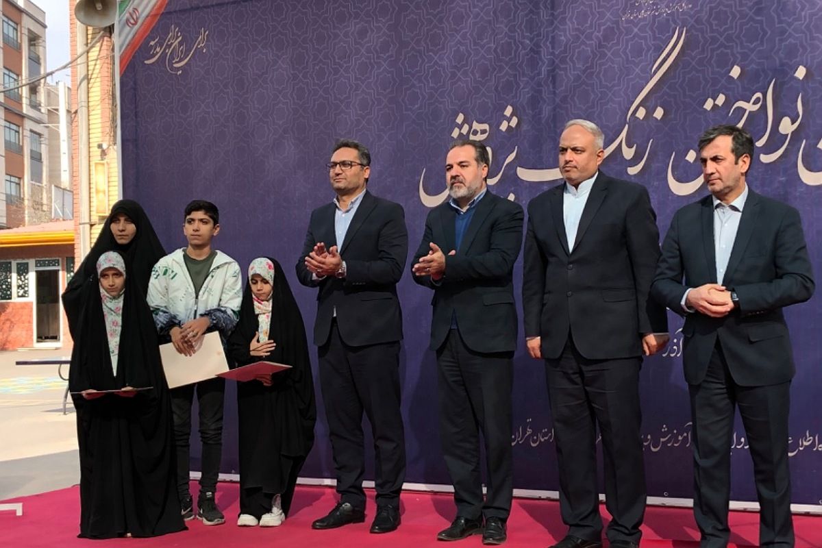 آیین نواختن زنگ پژوهش در ناحیه دو شهرری 