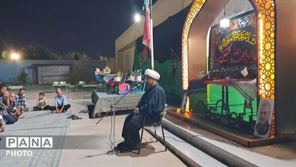  اولین مراسم اربعینی بدون حضور رهبر شهید در مدارس یزد