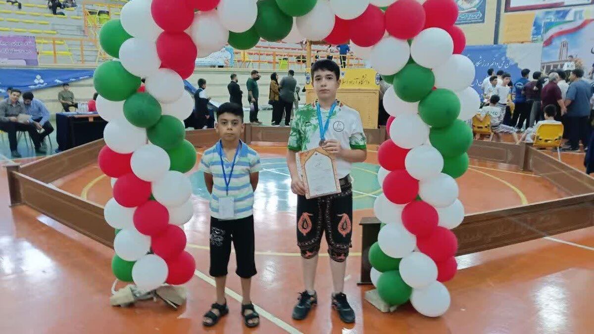 دانش‌آموزان بسطام در جشنواره قهرمانی ورزش زورخانه‌ای نونهالان کشور خوش درخشیدند