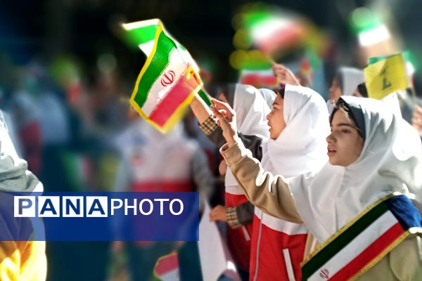 همه‌باهم در راهپیمایی روز دانش‌آموز؛ تجلی وحدت و آگاهی نسل نو