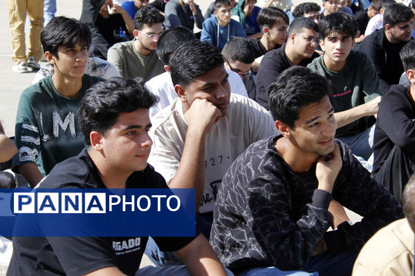 گرامیداشت هفته دفاع مقدس در دبیرستان شریعتی جاجرم