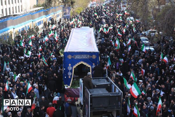 تشییع پیکر شهیدان لاریجانی، سلیمانی و شهدای ناو دنا