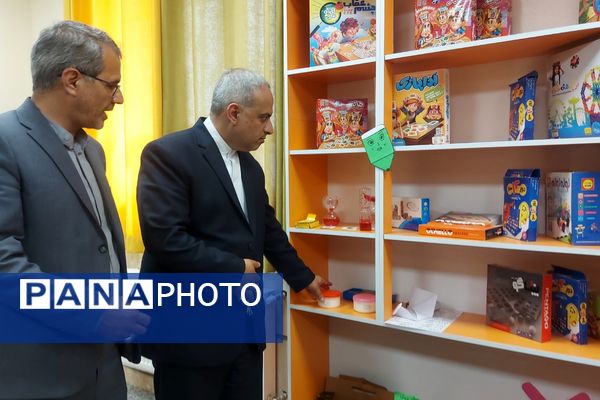 آیین سپاس معلم اداره کل آموزش و پرورش شهرستانهای تهران در کهریزک 