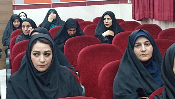 جلسه تخصصی پروژه مهر مدیران مدارس محمودآباد 