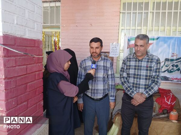 دانش آموزان هویزه به استقبال اول مهر رفتند
