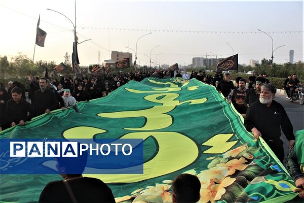 آیین پیاده‌روی اربعین حسینی در بلوار پیامبر اعظم(ص) قم