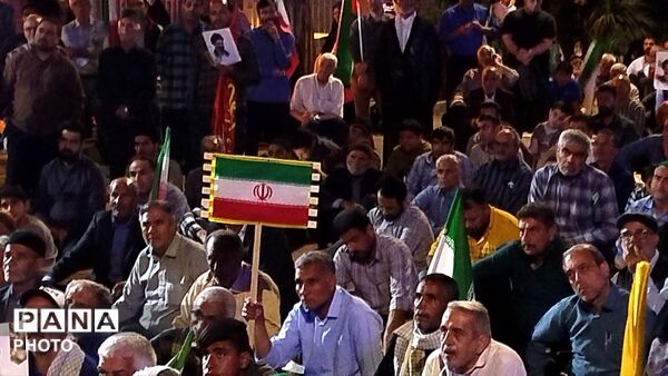  قاب پانا میزبان نودمین شب از اجتماعات خیابانی در حسینیه امام خمینی(ره)