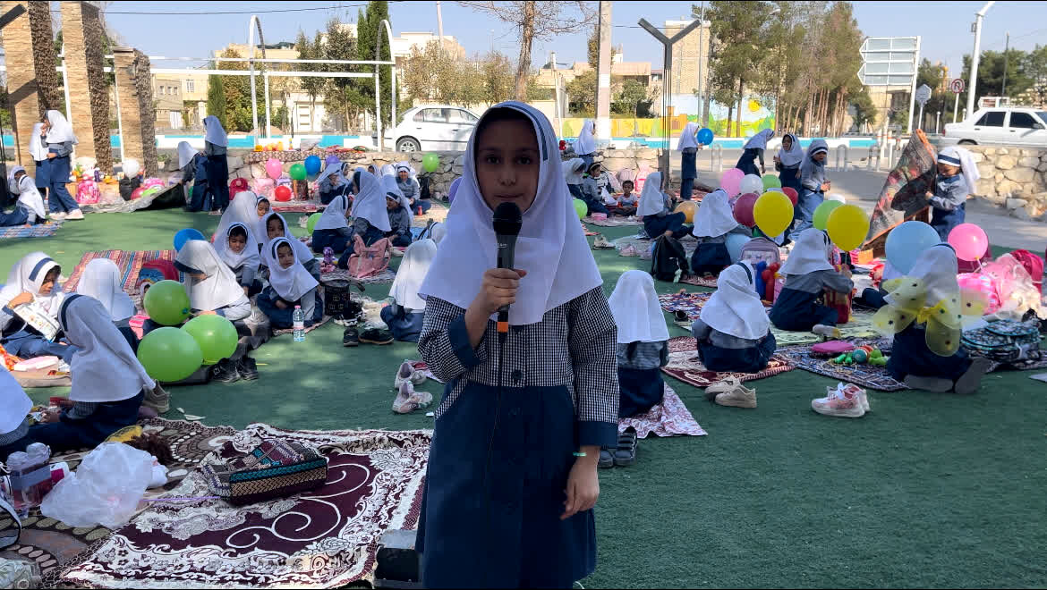 برگزاری جشن گرامیداشت هفته ملی و روز جهانی کودک در خاتم