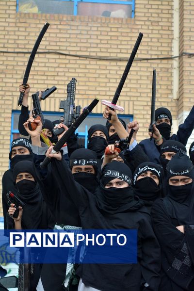 افتتاحیه طرح  «ایرانمون» در مدرسه شهدای گمنام بهارستان‌دو