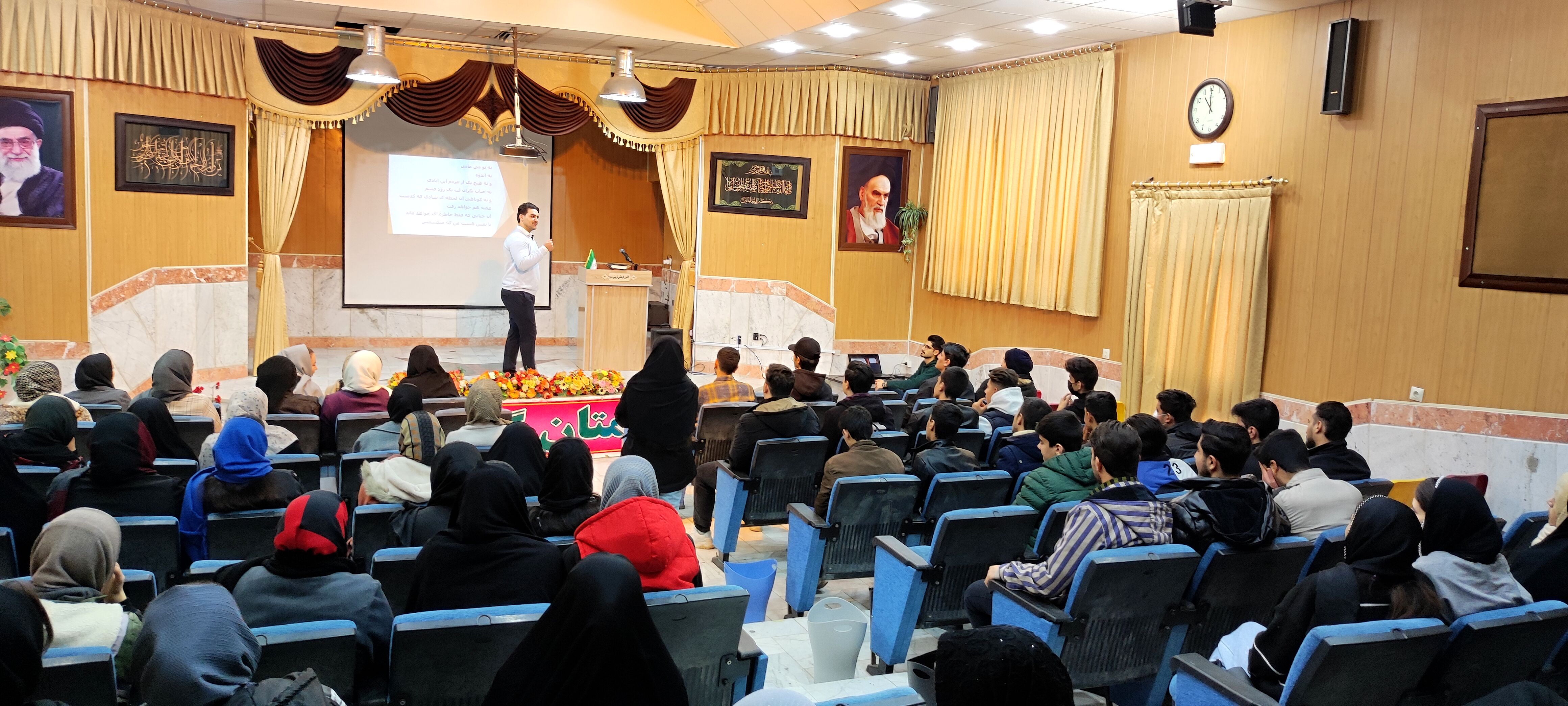 برگزاری همایش رتبه آفرینان برتر مؤسسه کاج در کانون سمیه شیروان
