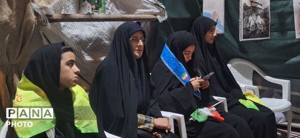 برپایی موکب سازمان دانش‌آموزی همراه با بسیج دانش‌آموزی در شهرستان فارسان
