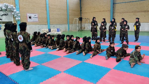 تجلیل از هنرجویان انجمن کونگ فو آزاد شهر دستنا