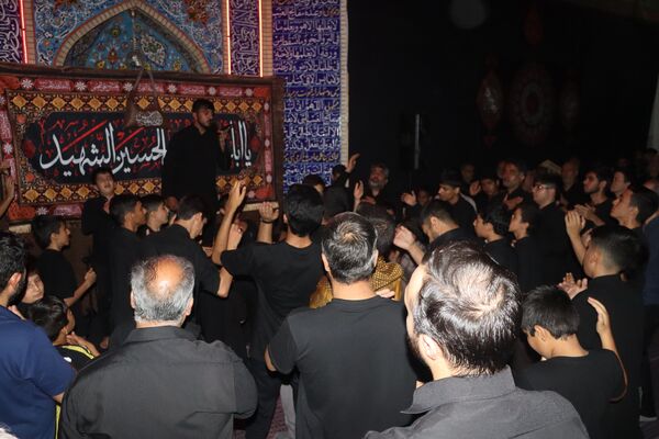 عزاداری به مناسبت شب عاشورا در مسجد حضرت صاحب الزمان(عج)