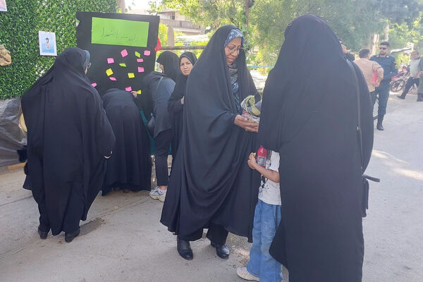 برگزاری یادواره شهدای گمنام در دارالرحمه شیراز