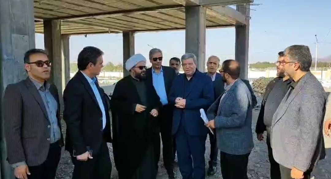  بازدید رئیس سازمان بهزیستی کشور از پروژه نهضت ملی مسکن مددجویان بهزیستی در کاشمر 