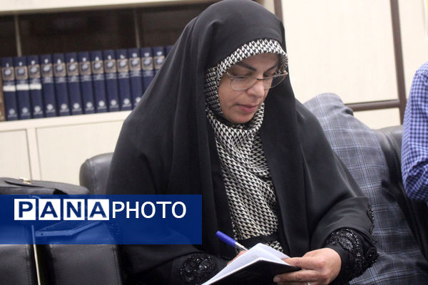 جلسه ارزیابی بازرسان وزارت آموزش و پرورش از کانون‌های فرهنگی تربیتی استان بوشهر