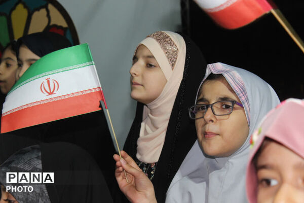 شب‌هایِ رنگارنگِ کرمان تلفیقی از هنر و ایمان 