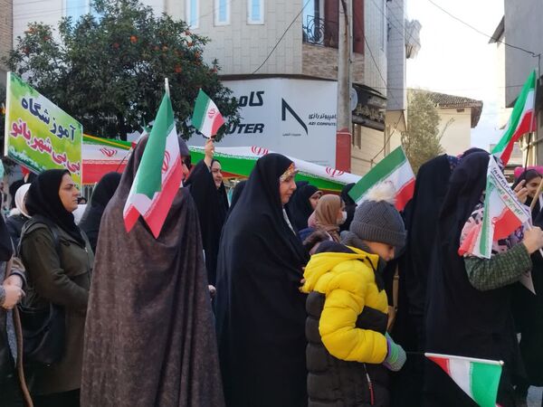 جشن تولد انقلاب اسلامی ایران در گلوگاه 