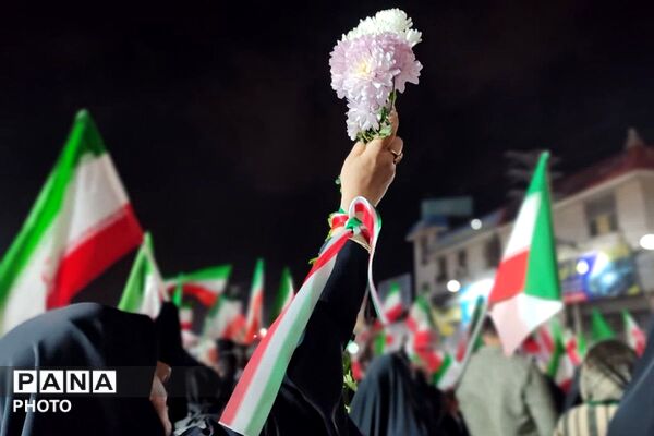 تشییع پیکر شهید محمدحسین عزیزی و شهیده حاجیه خانم صلح‌جو