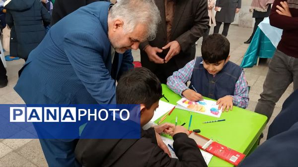 نمایشگاه درون‌مدرسه‌ای دست‌سازه‌های دانش‌آموزی مدارس با نیازهای ویژه