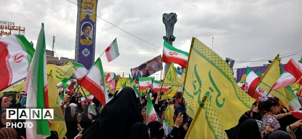 برگزاری روز دختر در میدان امام حسین(ع)
