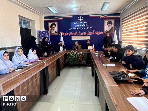 اولین جلسه آموزش خبرنگاری برای دانش‌آموزان پانا در هشتگرد 