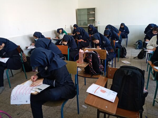 رقابت دانش آموزان سمپاد دبیرستان فرزانگان در دو روز پیاپی