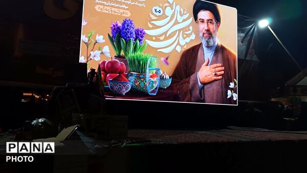 حماسه سازی مردم نیشابور در بیستمین شب از راهپیمایی های مردمی بلوار فضل 