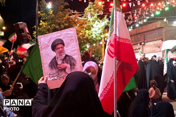 بیعت مردم در شب عید غدیروشعار ایستادگی در مسیر آرمان‌های انقلاب