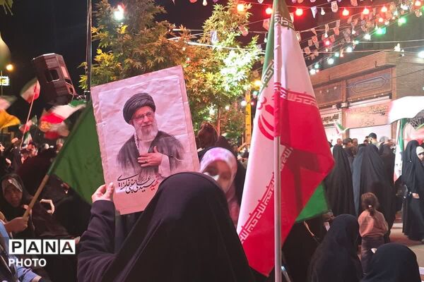 بیعت مردم در شب عید غدیروشعار ایستادگی در مسیر آرمان‌های انقلاب