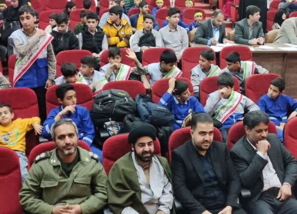 برگزاری اولین جشنواره شهرستانی سرود فجر در گالیکش