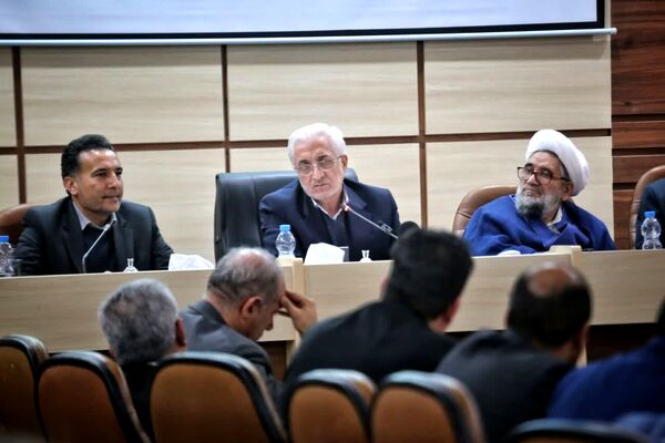 جلسه هم‌اندیشی مسئولان شهرستان سملقان با حضور استاندار
