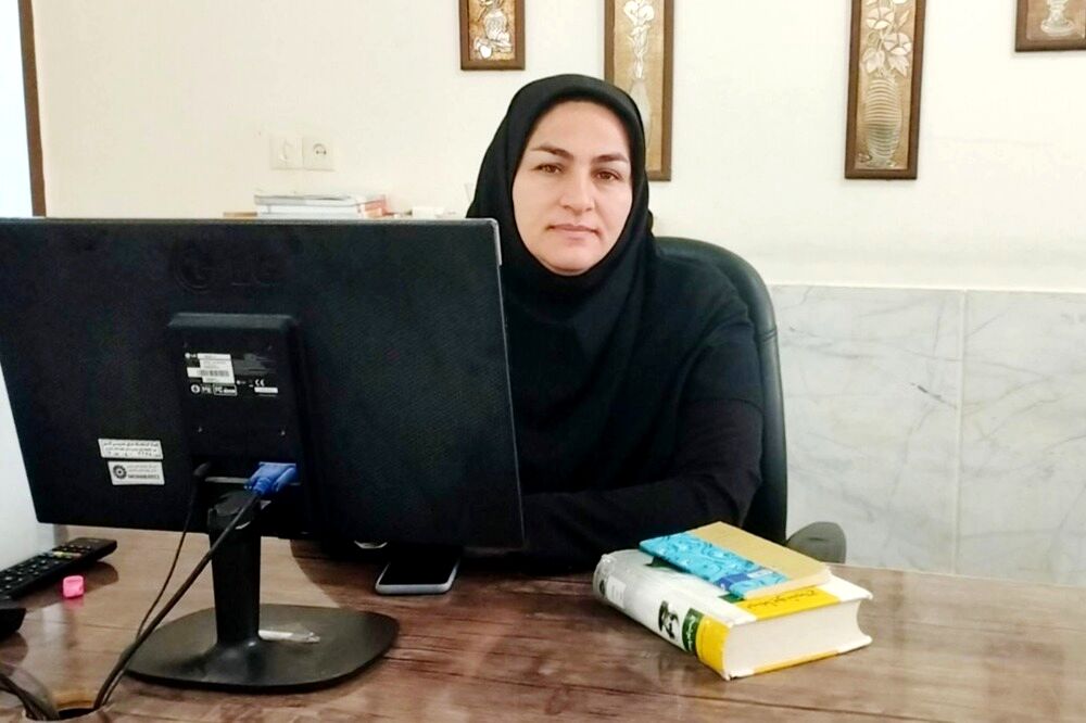 کتاب مانند چراغی مسیر رشدودانایی را روشن می‌کند