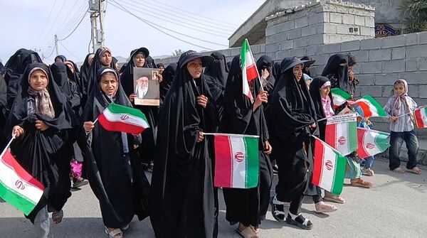 تجدید میثاق مردم بشاگرد با آرمان‌های انقلاب اسلامی در راهپیمایی ۲۲ بهمن