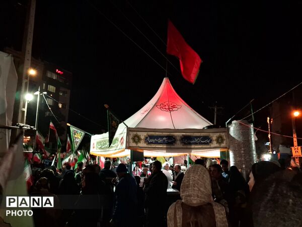 خدمات رسانی موکب های مردمی حسینه فضل نیشابور