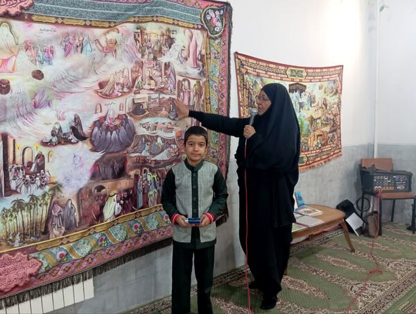 برگزاری صبحگاه مهدویت در مدرسه پیروزی