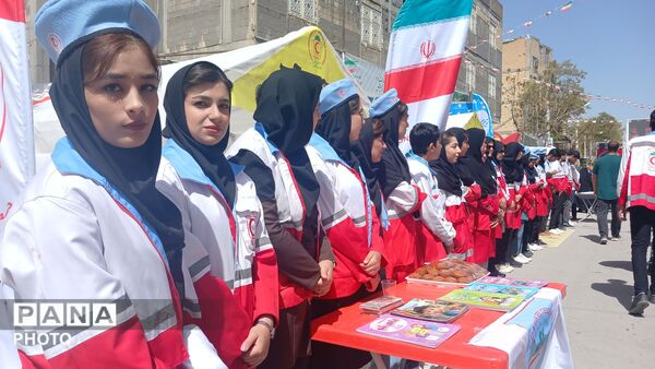 موکب عشق؛ تجدید عهد خادمان هلال‌احمر فارسان با راه  سردار سلیمانی